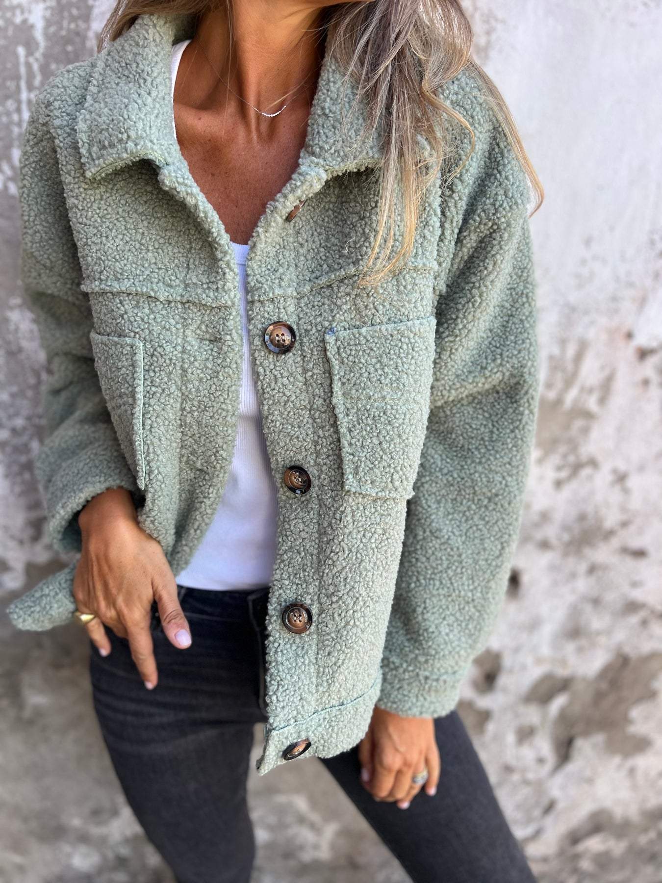Eline™| Kurze, warme Bouclé-Jacke