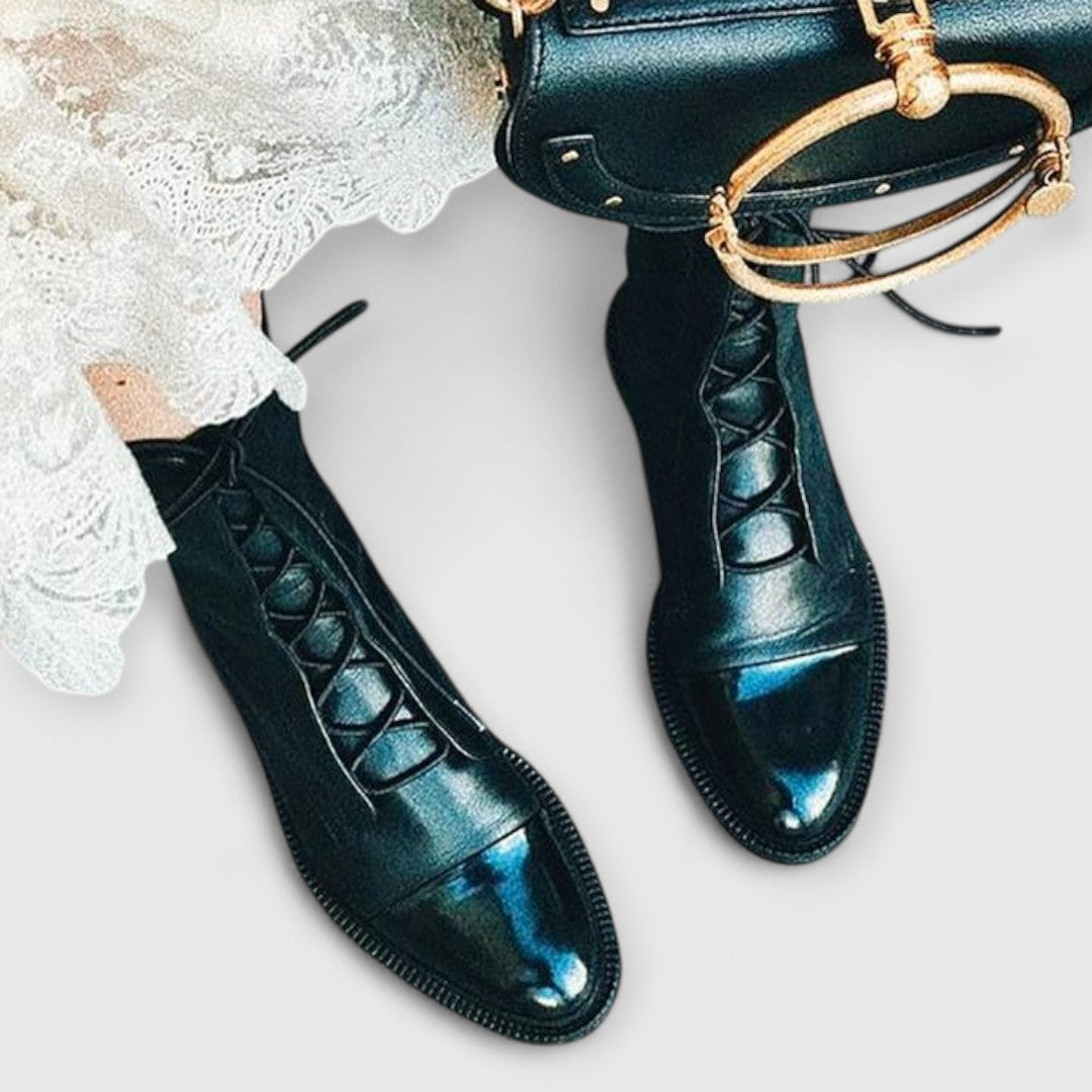 ALTHEA | Klassische Schnür-Stiefeletten