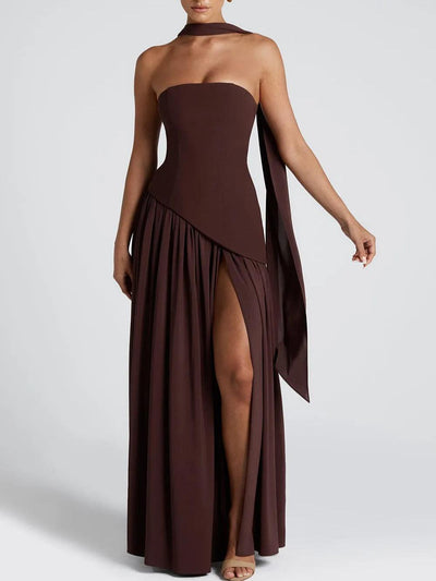 Esmee | Schulterfreies Maxikleid mit Schlitz und Schleifen-Detail