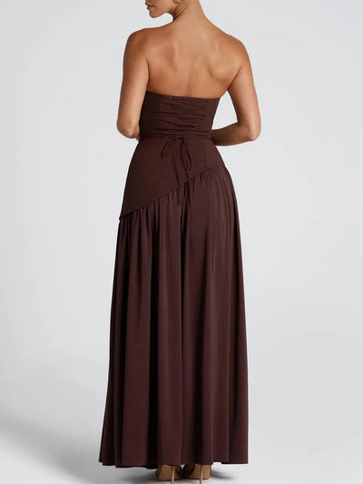 Esmee | Schulterfreies Maxikleid mit Schlitz und Schleifen-Detail
